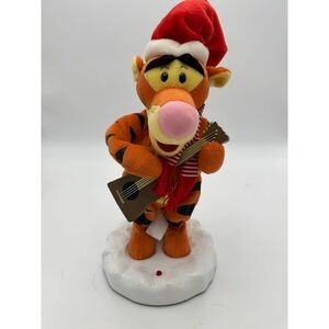 Disney‎ Tigger Christmas Animated Figurine Winnie The Pooh